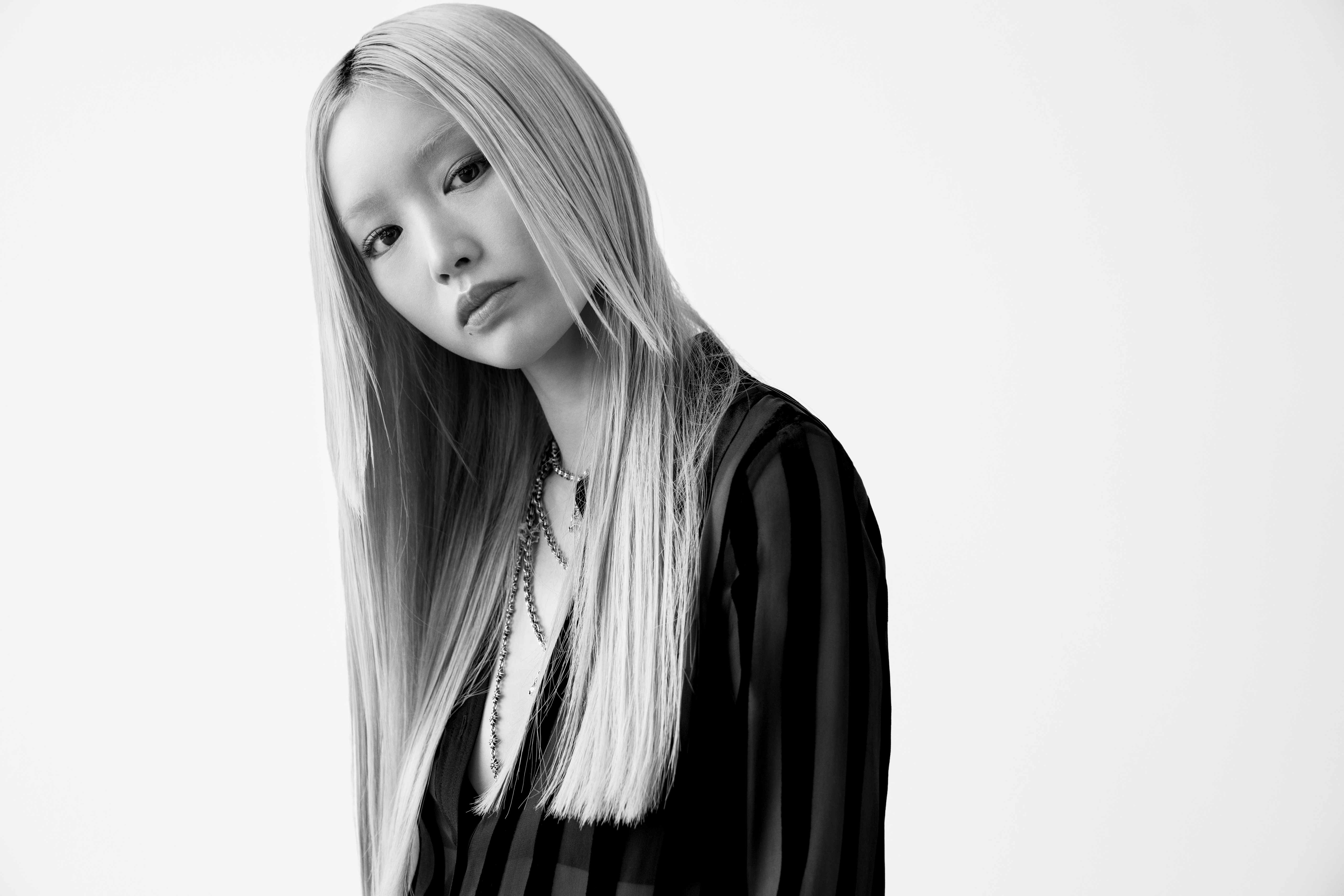 Fernanda Ly es una modelo australiana Fernanda Ly es una modelo australiana