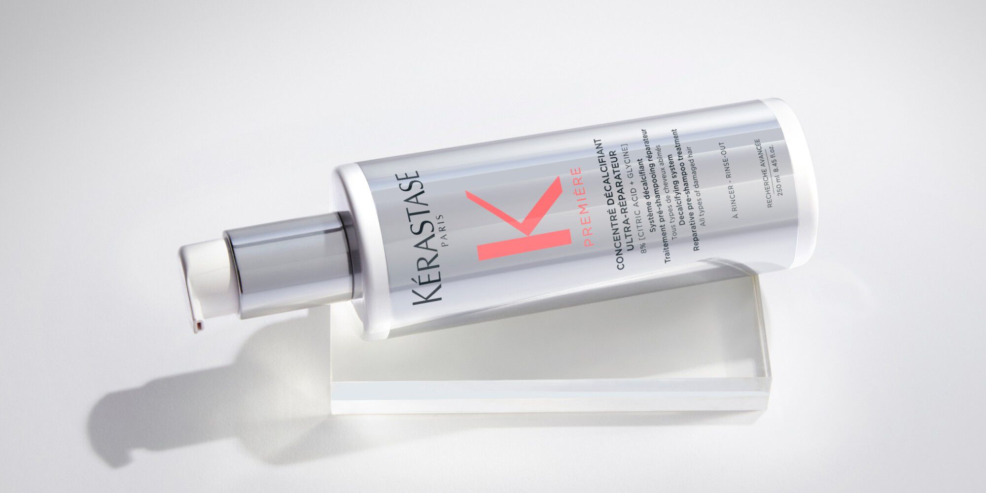 Tratamiento previo al shampoo Kérastase Première para el ritual de superposición de descalcificación