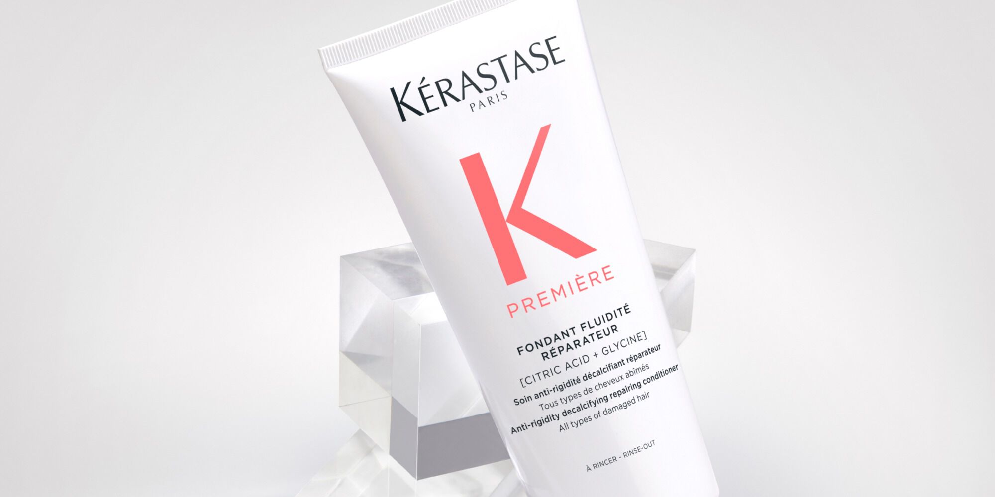 Acondicionador Kérastase Première para cabello dañado.